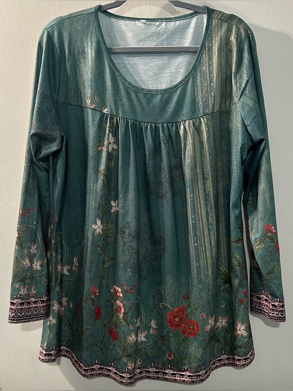 Women's Green Floral Long-Sleeve Top Size 2X